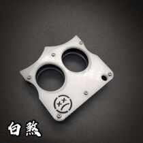 Outdoor tactical lightweight non-metallic two-finger tiger fist buckle blade legal self-defense self-defense vehicle-mounted self-rescue weapon