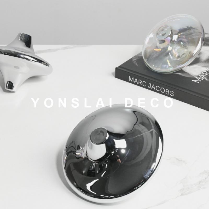 Simple modern light luxury art sample house display center decoration model office room home desktop creative soft decoration