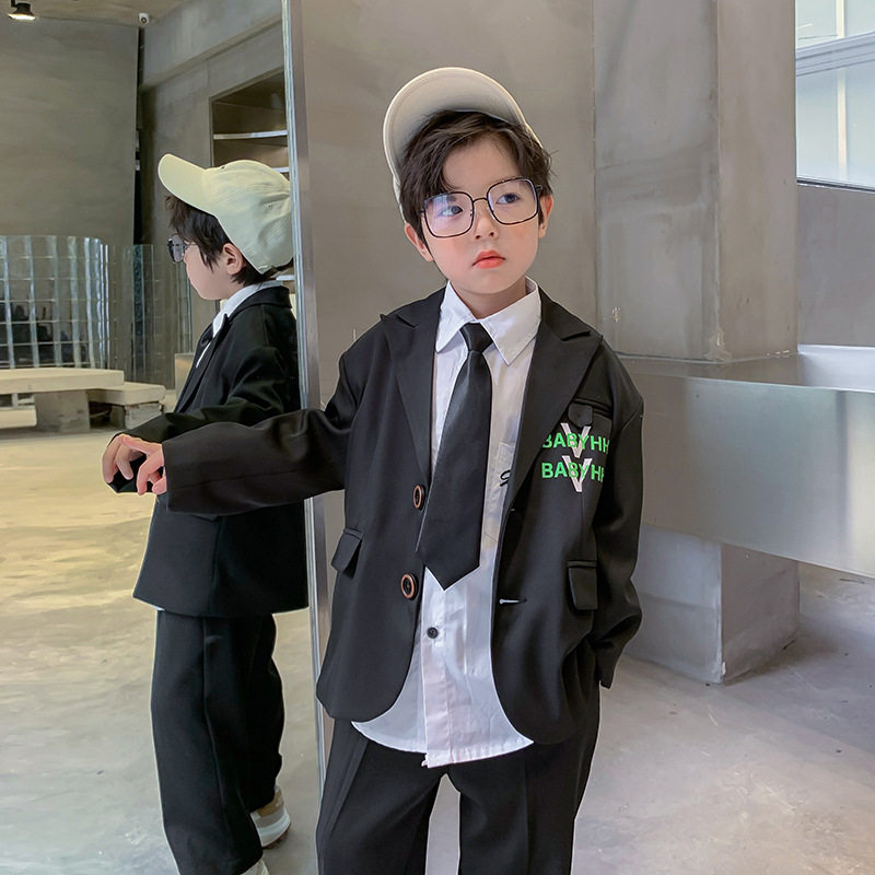 South Korean boy suit suit autumn clothing children casual Korean version handsome young western suit CUHK Tong Yinglun Wind tuxedo