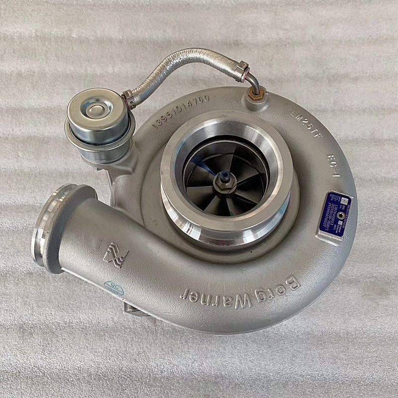 Sinotruk Manca T7 Howo Mc13 Engine 480-540 Horsepower Turbocharger 202V09100-7840