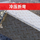 Старая в стиле утолщенная печь для барбекю мебель древесной уголь на открытом воздухе на полке шашлык барани