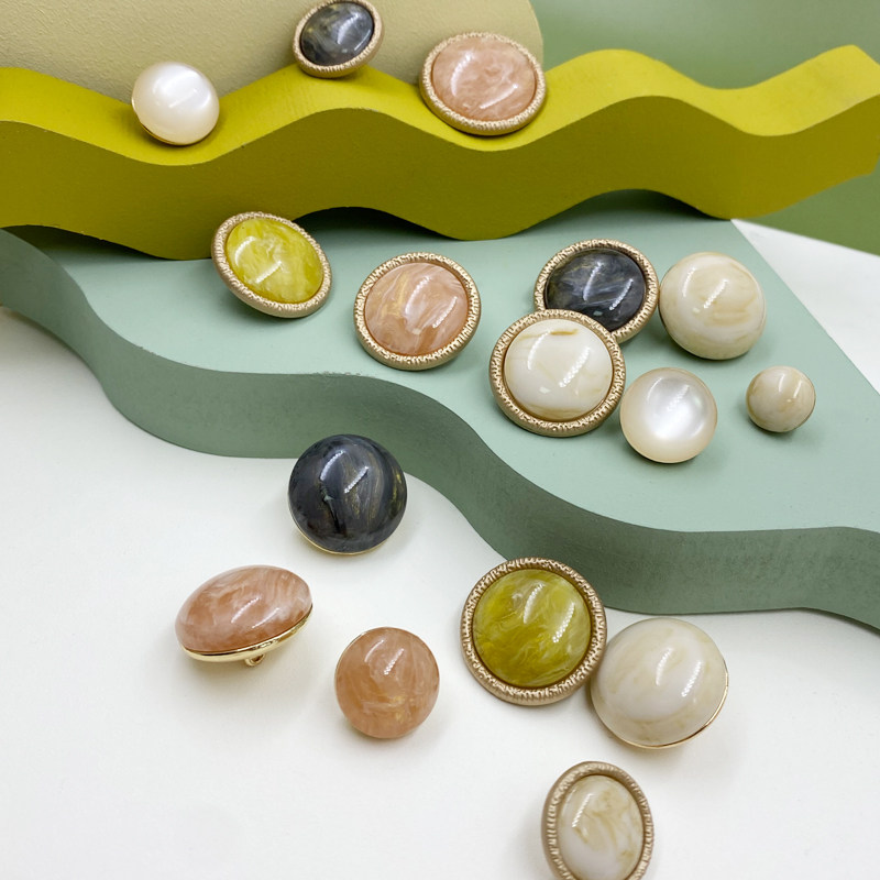 100 Lapped Metal Pearlescent Button with small Fragrant Wind Retro Round-shaped Son Foreign Dress Shirt Sweater Coat Big Coat Jacket