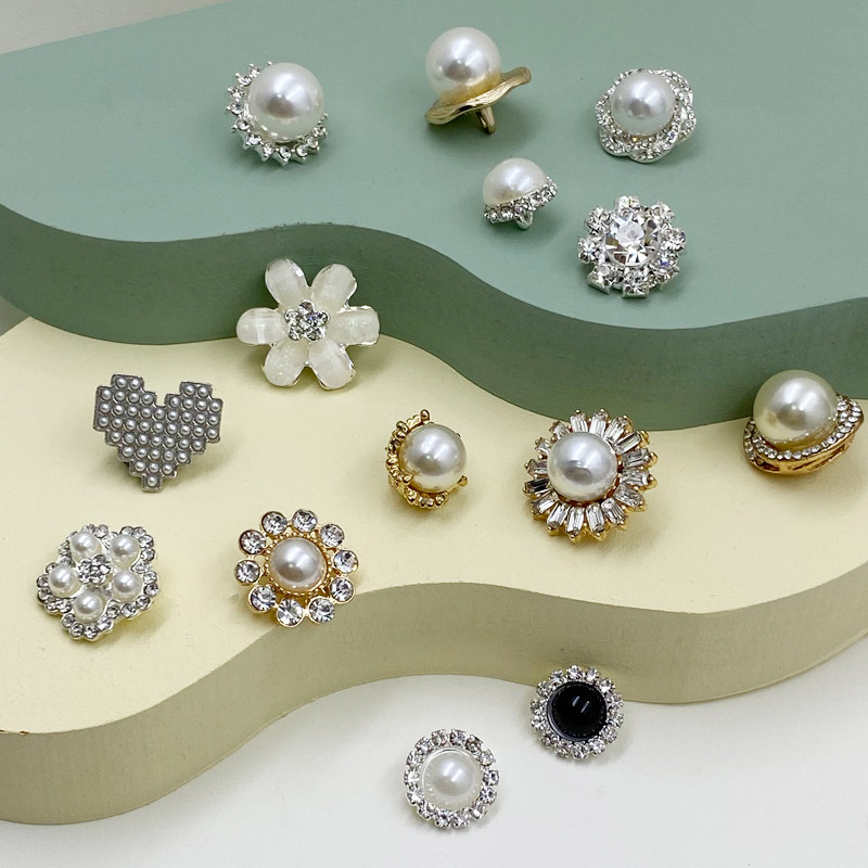 Spherical Shaped Pearl Button with water drill Small fragrant wind buttons Decorative Skirts Foreign Clothing Blouse Women's Daughter Water Drill