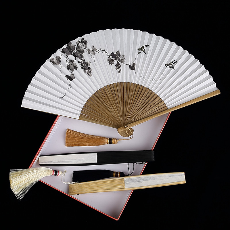Fine Fan China Ancient Wind Balsamic Paper Fan Folding Fan Female Style Summer Bamboo Crafts Classical accessories Carry-on small gift fan