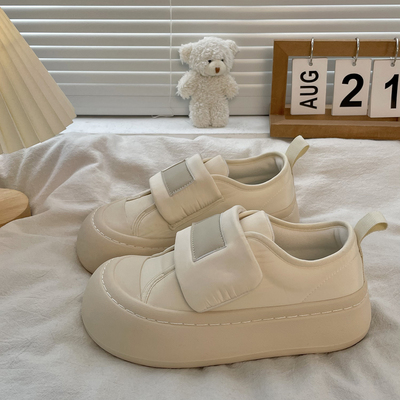 taobao agent Tide, small design footwear, Korean style, trend of season, 2022 collection, autumn