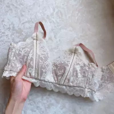 Deep alleys return to people underwear autumn and winter thin models gathered without steel ring big chest show small breasts French bra bra bra ultra-thin