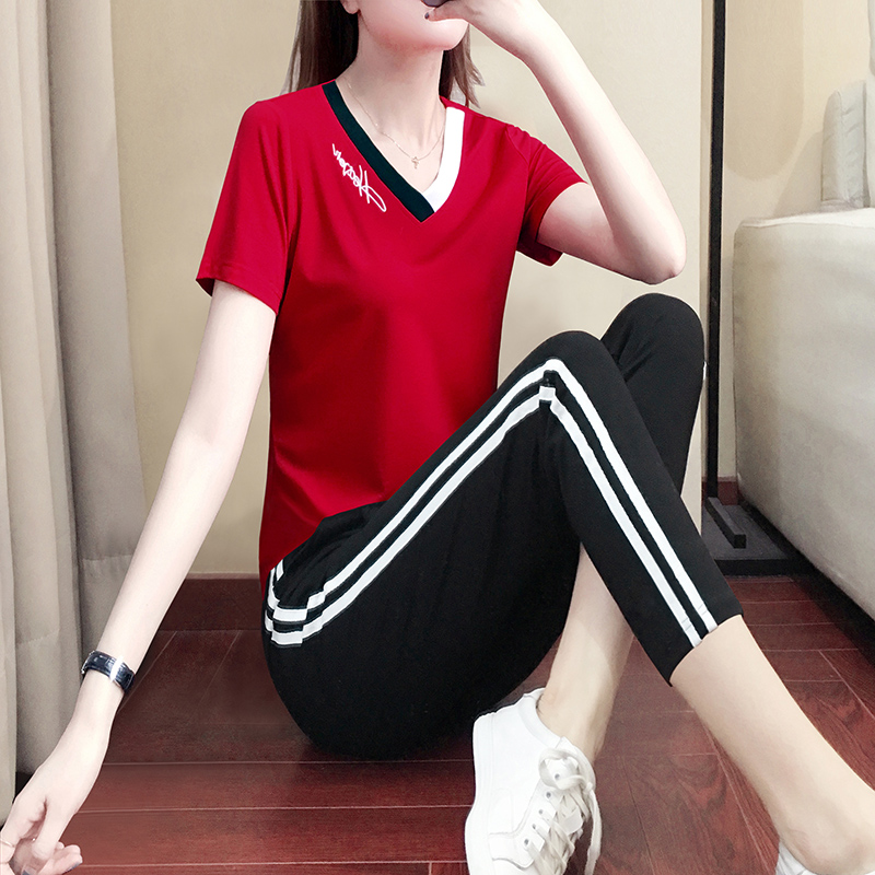 Sportswear suit women's 2022 summer new fashion loose ice silk short-sleeved women's cropped pants casual two-piece