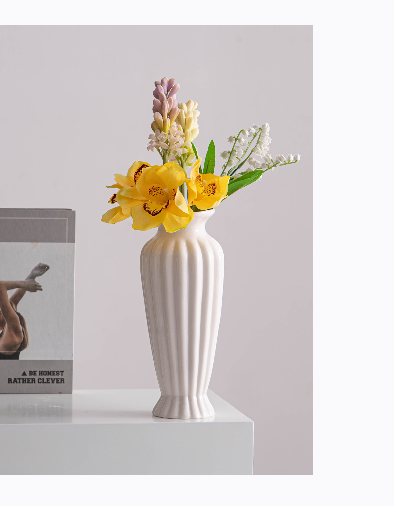 White Ceramic Flower Vase Home Living Room Decoration Imitation Dried Flowers Pot Nordic Simple Style Design Flower Arrangement