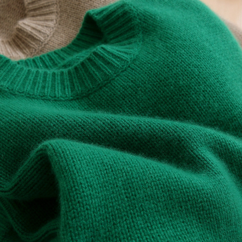 Super Nice-Looking Green Round-Neck Sweater for Women, Spring and Autumn, Loose and Lazy Style, European Style, High-End Pullover Knitwear