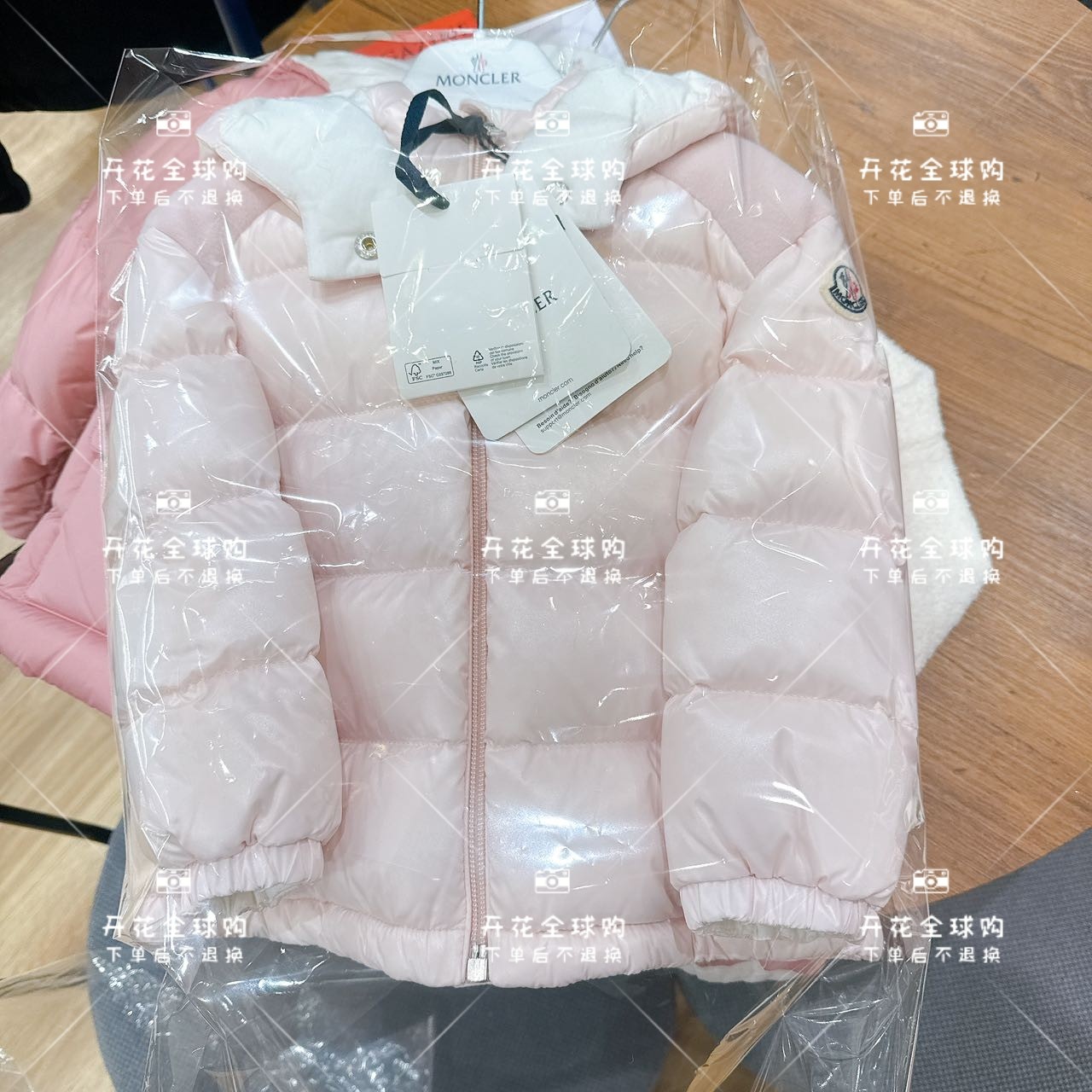 Moncler是什么牌子的羽绒服？为什么这么火？🔥-羽绒服-淘宝百科网