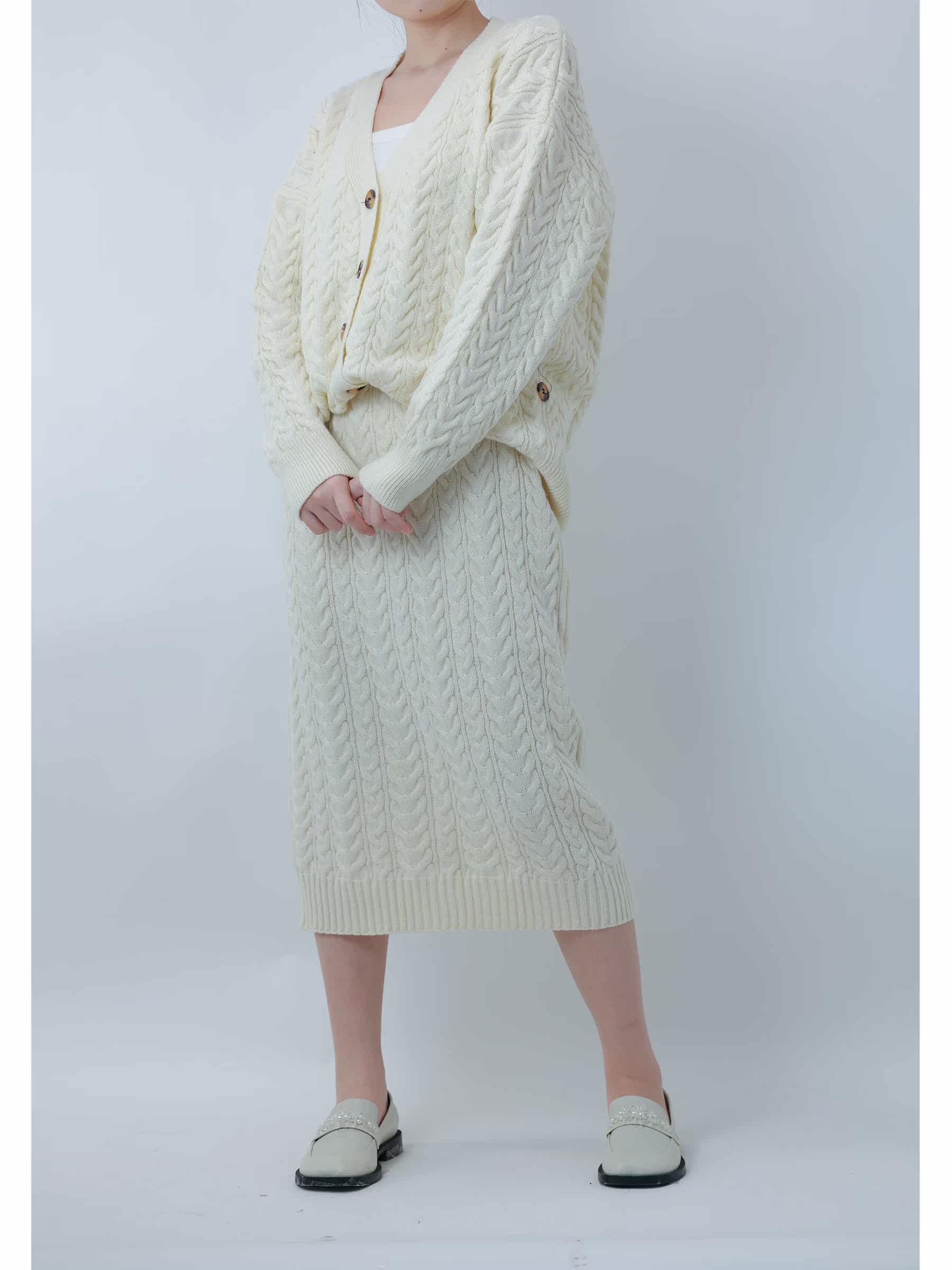 Sister Hu Loose Lazy Casual Twisted Sweater Cardigan Knitted Skirt Suit Female Autumn and Winter Two-piece Set