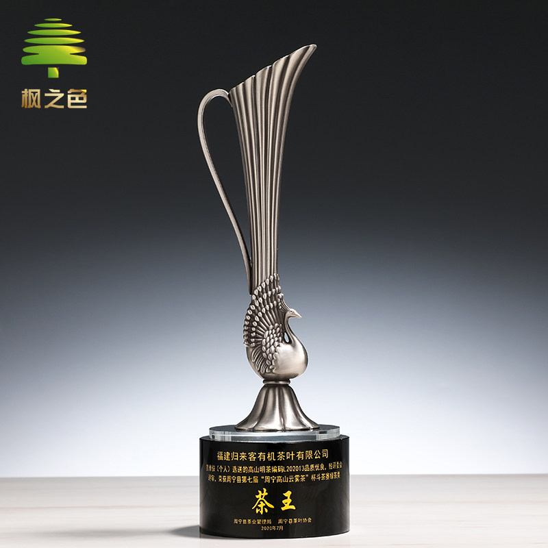 European And European Metal Trophies Crystal Custom Tea Culture Hotel Clubhouse Brief Creative Tea Pendulum peacock set to do