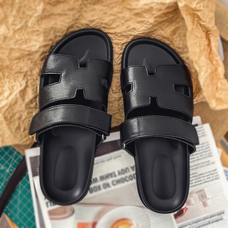 Men's Outdoor Sandals 2026 Summer New High-End Thick-Soled Beach Slippers Trendy Brand Slip-Ons