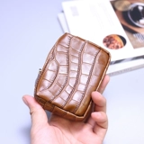 Кожаный маленький вместительный и большой кошелек, наушники, помада, зарядное устройство, система хранения, картхолдер, ключница, новая коллекция, крокодиловый принт