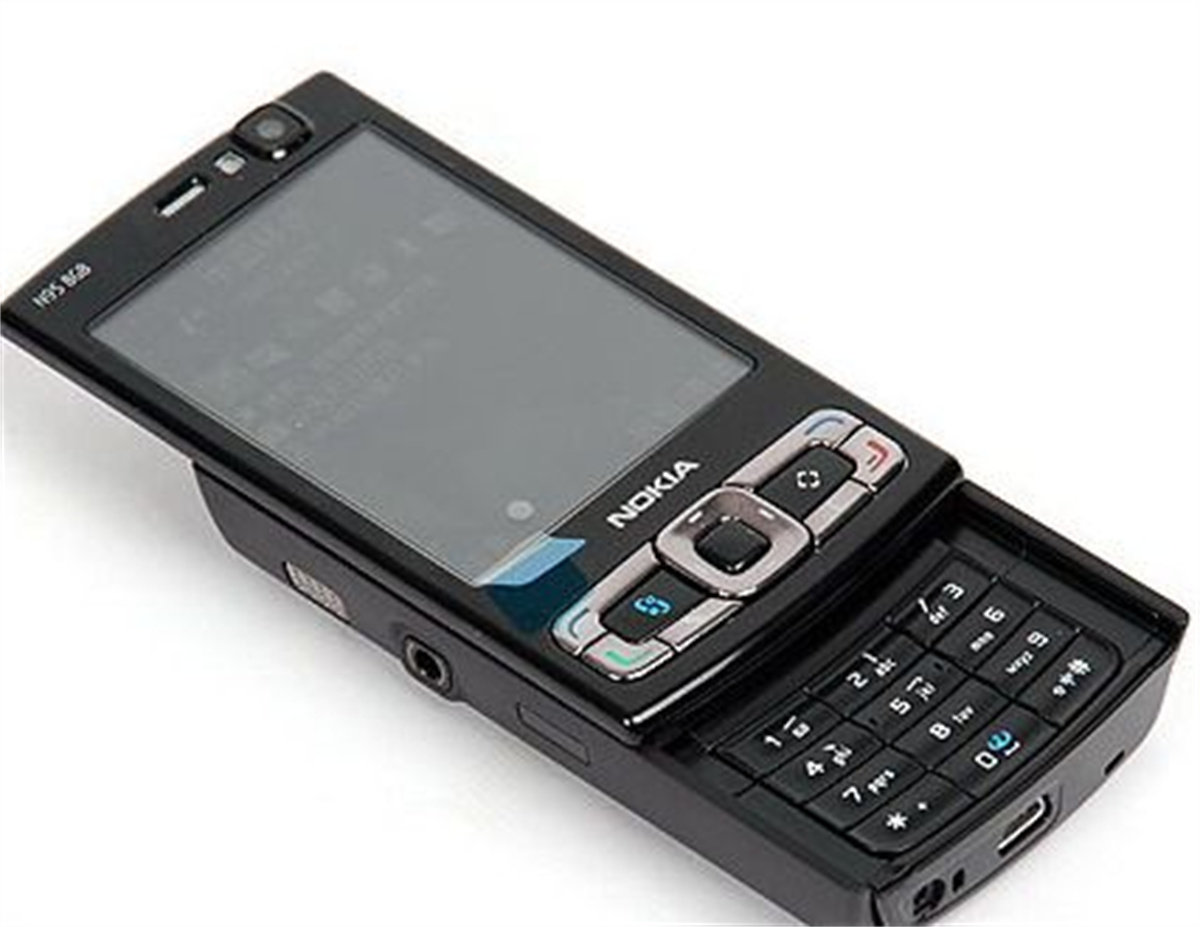Бывшие в употреблении мобильные телефоны nokia/诺基亚 n95 8g版塞班系统双向滑盖商务复古经典收藏手机