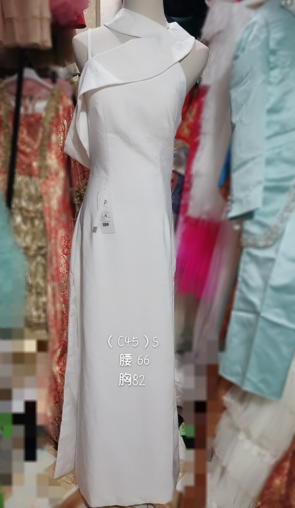  M+C45 waist 66 breasts 84 rent   + $6.28 