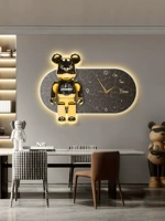 Три -летняя старая магазин с более 20 цветов цвета сильные медведь висящие часы гостиная ресторан.