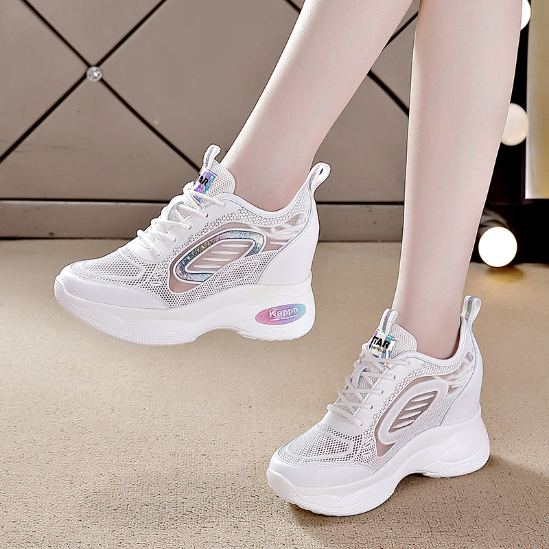 Women's Height-Increasing Shoes 2026 New Summer Slimming Dad Shoes Breathable Mesh Hollow Thick-Soled Wedge White Shoes