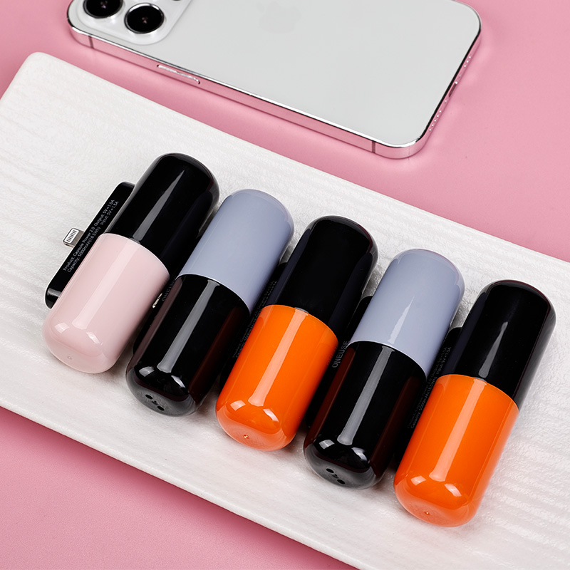 Capsule mobile charging wireless ultra-thin small portable 5000 mAh pocket emergency filling pill suitable for apple type-c Android oppo Xiaomi vivo large capacity with own line action power supply