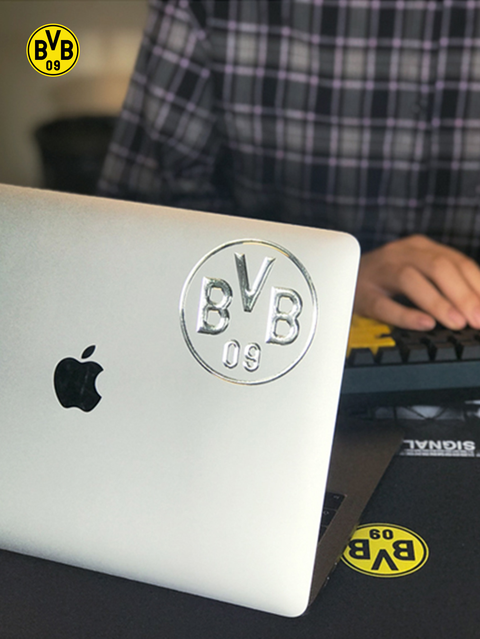 German imports BVB Dortmund great bumblebee car computer suitcase silver creative texture fan sticker