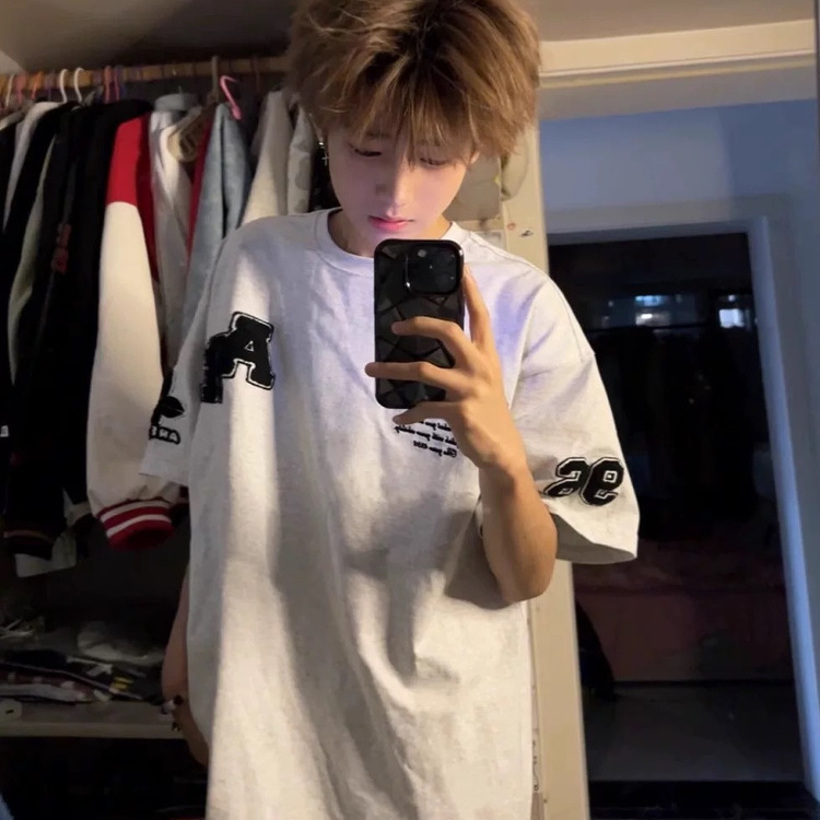 Trendy Embroidered Letter Cotton Short-Sleeve Men's T-Shirt, American Style, Couple's Loose Fit Crew Neck T-Shirt Trendy Embroidered Letter Cotton Short-Sleeve Men's T-Shirt, American Style, Couple's Loose Fit Crew Neck T-Shirt