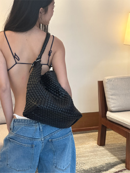 Ecoday Original Design Medium Woven Bag Large Capacity Commuter Travel Tote Bag Handbag Shoulder Bag for Women Silver