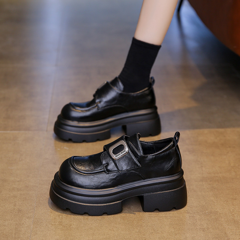 Женские кожаные лоферы на толстой подошве; коллекция 2025 года; сезон весна-осень; новинка; маленькие кожаные туфли в британском стиле для людей невысокого роста; тонкие туфли Mary Jane