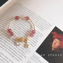 Natural strawberry wafer bead bracelet with star and moon accessories for the year of birth elegant design for girls