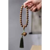 Green sandalwood hand-held running ring tassel in the year of birth with lotus sachet bracelet 10mm milk scented Buddha beads for men
