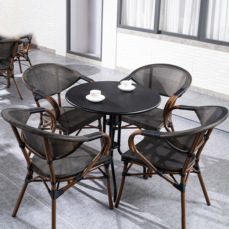 Simple Outdoor Iron Art Table And Chairs Patio Outdoor Open-air Milk Tea Shop Café Exterior Pendulum Waterproof Casual Table And Chairs Combination