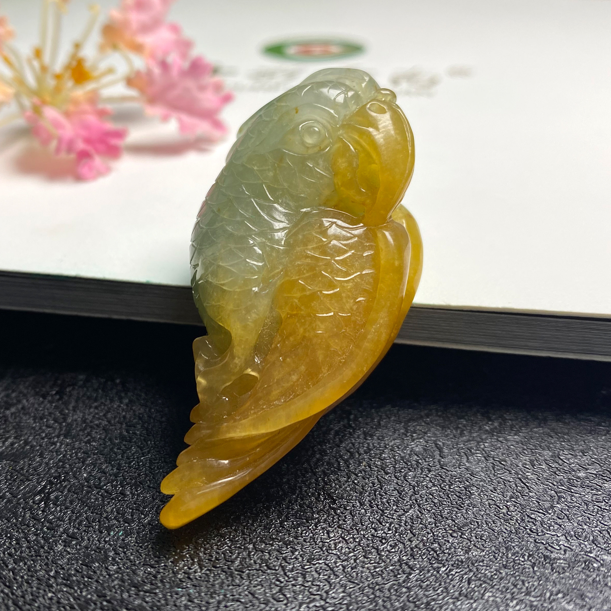 Color Yunnan Myanmar A cargo natural emerald with certificate ice yellow and green special parrot hanging