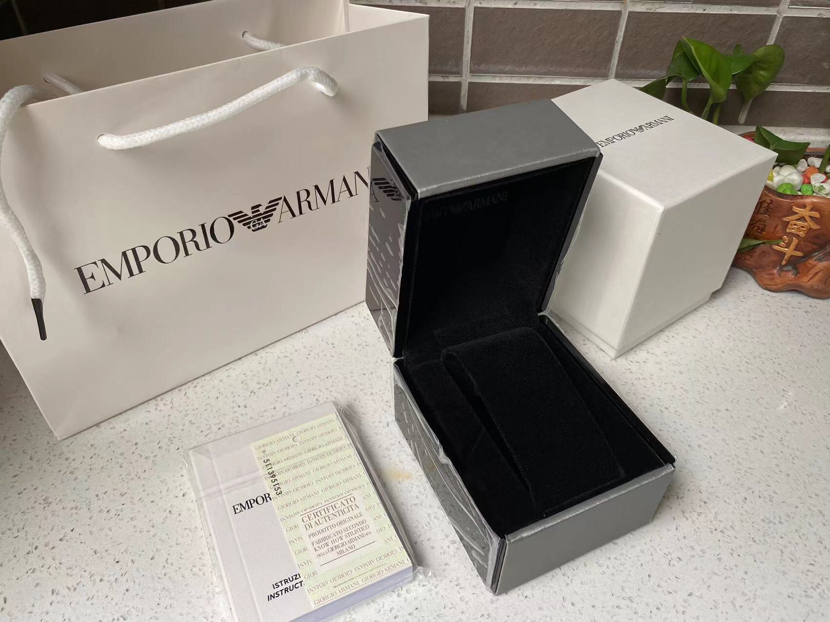 Free shipping ARMANI watch box, Armani watch jewelry packaging gift box, high-end watch packaging box, counter box