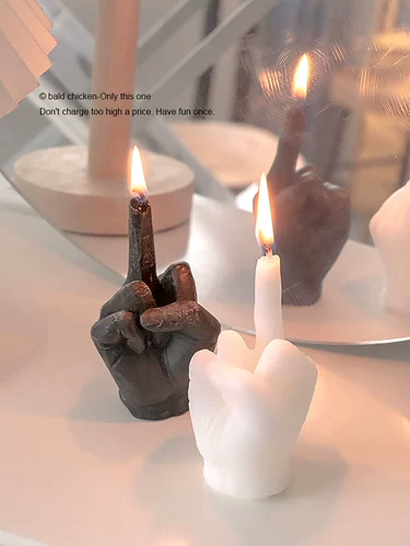 Лысная курица!«Скучный, отправить та аромат среднего пальца» творческий и забавный подарок на работу настольного стола