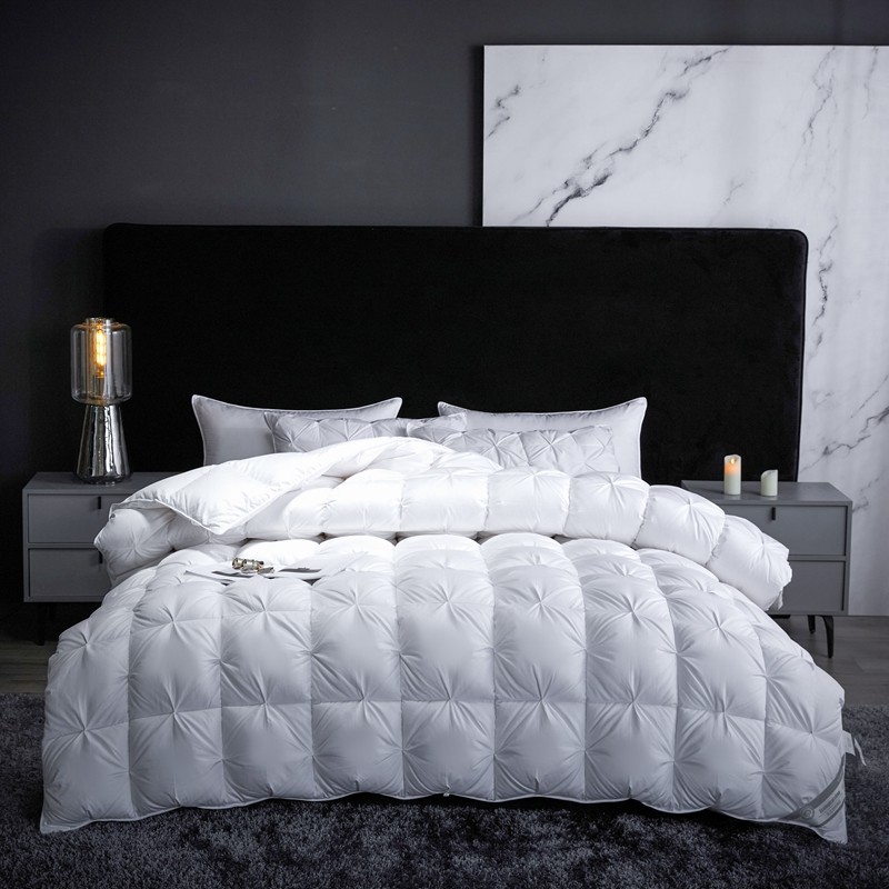 Dream down is 95 white velvet pure cotton high - grade velvet core double duck - duvet is thickened to keep warm winter