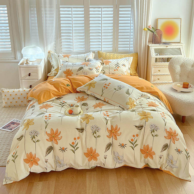 The dream thickened cotton grinding four - piece set 100 % cotton slice was covered by a bed with three - piece sleeve