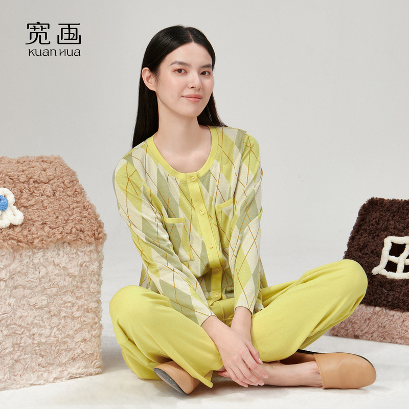 Wide-Patterned [Stylish Youth] Plaid Loungewear Set for Women, Round-Neck Cardigan, Long-Sleeve, Comfortable and Skin-Friendly Pajamas, Gift Option