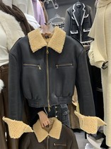 HOLDER Korean version winter new retro fashion lapel motorcycle suit fur one lamb velvet short coat womens tide