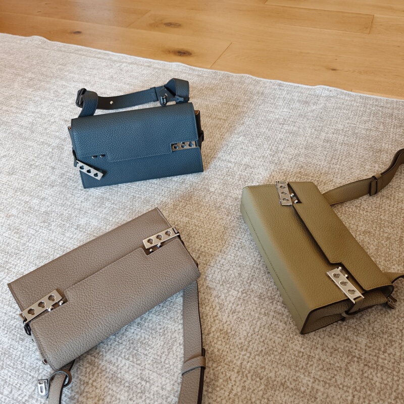 Duo Wu 2026 New Model Original Leather Tempete City Xiaodezi Cowhide Grain Single Shoulder Crossbody Bag Chest Bag Duo Wu 2026 New Model Original Leather Tempete City Xiaodezi Cowhide Grain Single Shoulder Crossbody Bag Chest Bag