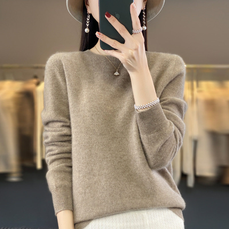 Goat sweatshirt woman pure color round collar 23 new long sleeves seamless knit first-line garment wool sweater with undershirt-Taobao