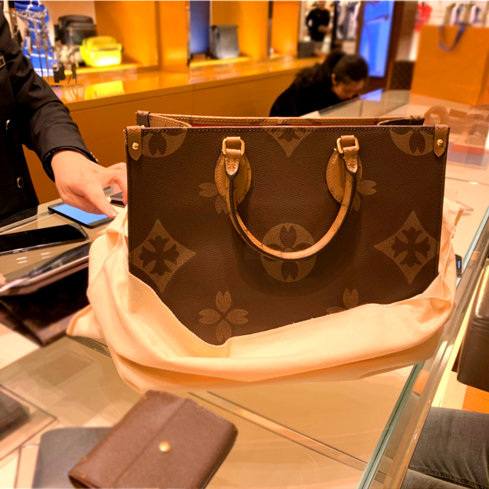 香港专柜正品推荐奢侈品真皮女包大花拼色购物袋大容量单肩托特包