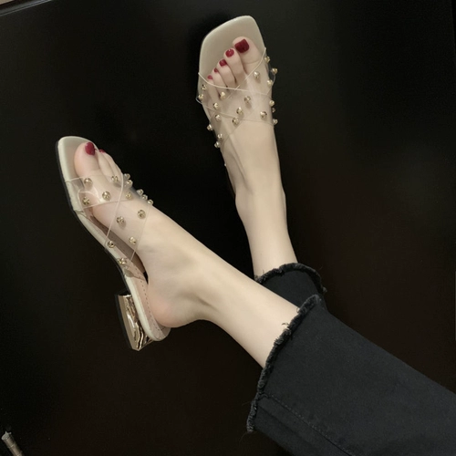 Тапочки, модная обувь, модные слайдеры, коллекция 2021