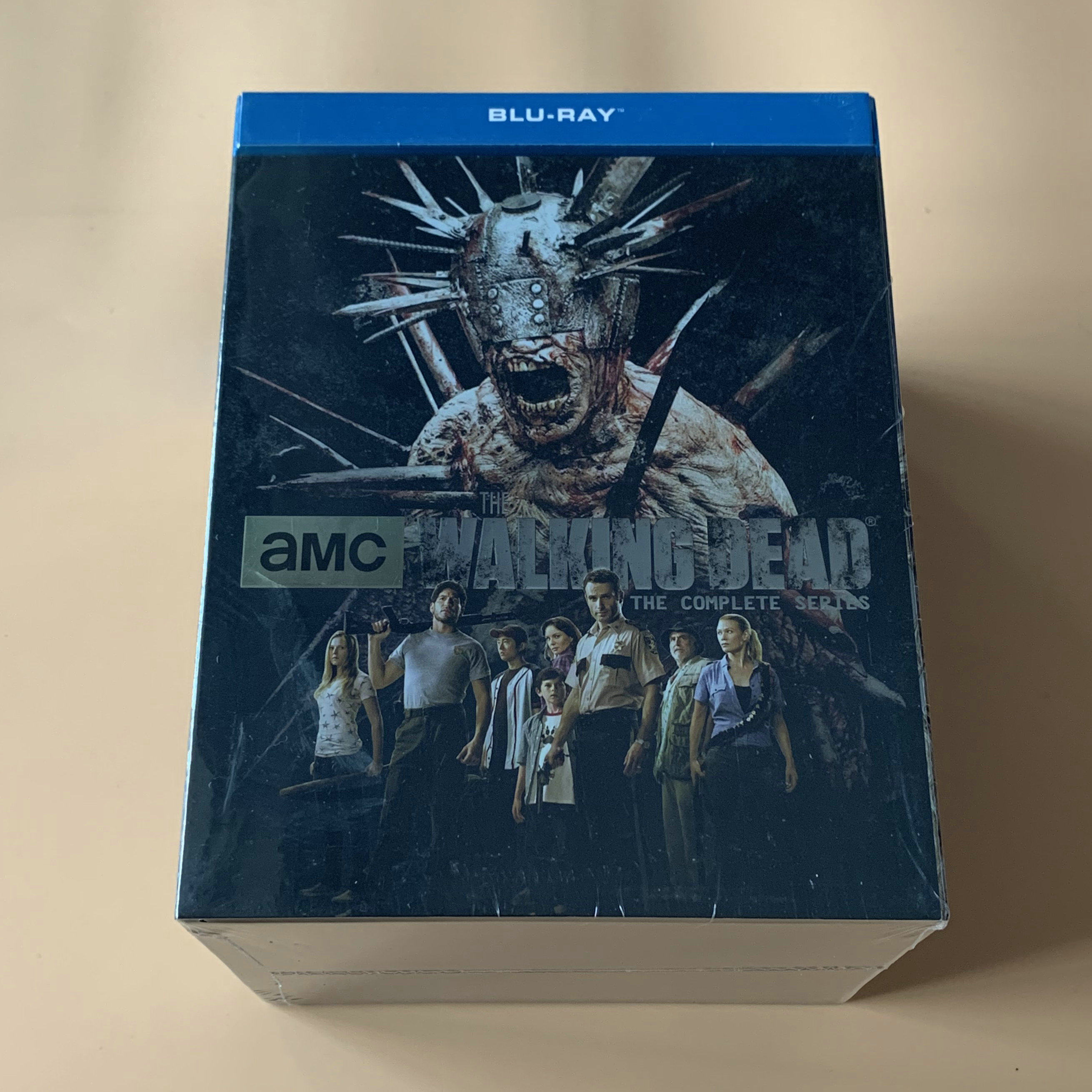 Play in Full Uncut version 1080P Blu-ray 40 discs for the complete uncut version of the Meat Walking DEAD1-10 season