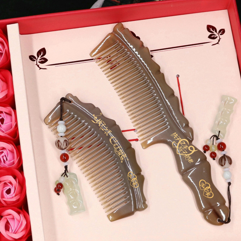 Comb Han natural yak horn comb ladies electrostatic hair loss wedding comb lettering gift for wife and girlfriend