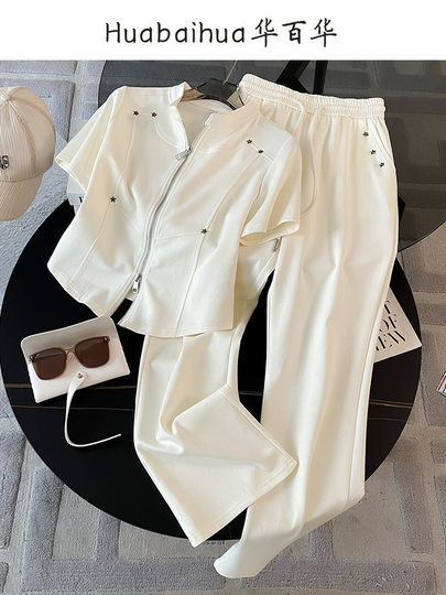 Sportanzug für Frauen 2025 neue Sommer-High-End-Marke Internet-Promi-Straßenreißverschluss beliebter lässiger zweiteiliger Anzug in diesem Jahr