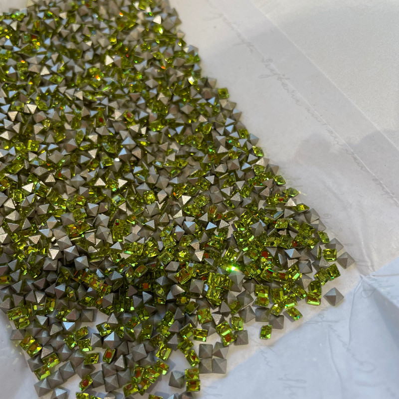 Sannail Japanese nail Swarlow spike crystal drill square green Oil Diamond Diamond Light Therapy Drill