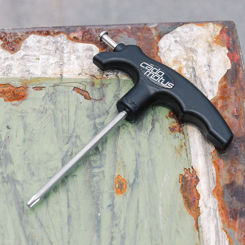 Dutch Cadomotus Kadumu roller skating T-type plum tool removal bearing piercing nail bottom nail wrench