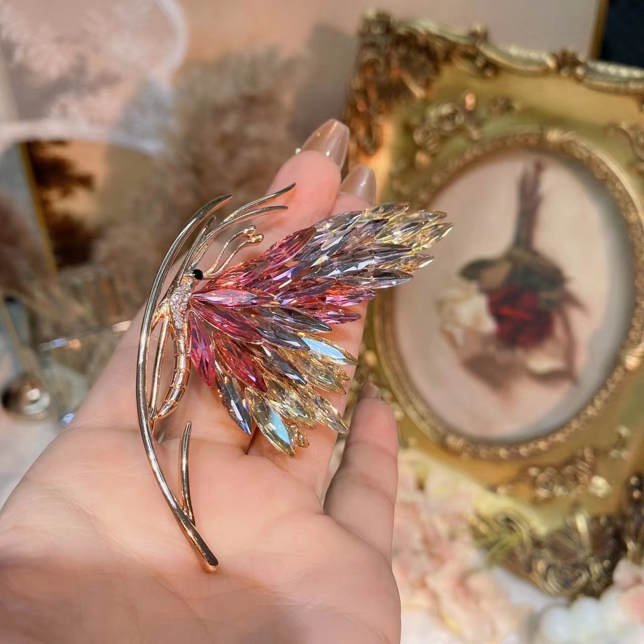 French Original Design Dancing Brooch for Women 2026 New Butterfly Corsage High-End Light Luxury Women's Christmas Gift