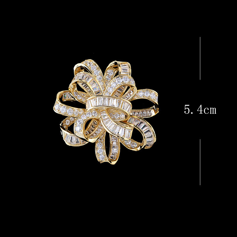 Japanese and Korean Fashion Copper Inlaid Zircon Flower Brooch, Personalized and Creative, Elegant Suit and Cheongsam Brooch Accessory, Wedding Corsage