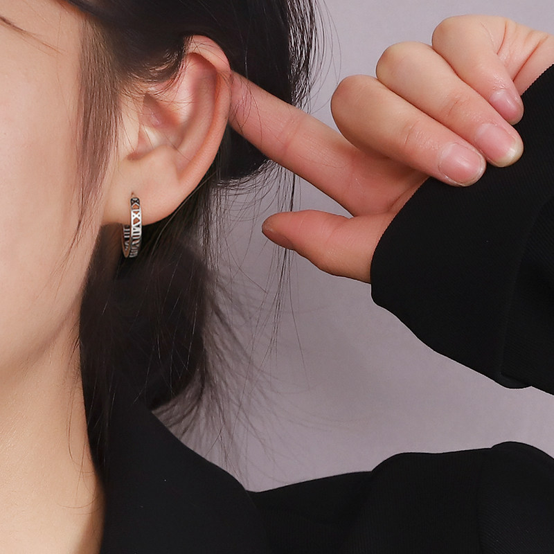 Earrings 2020 new trendy circle earrings women's cool earrings net red earrings simple cold style high-end earrings women