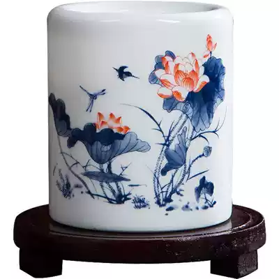 Jingdezhen ceramic pen holder ornaments antique creative fashion office study Teacher's Day gift creative decoration